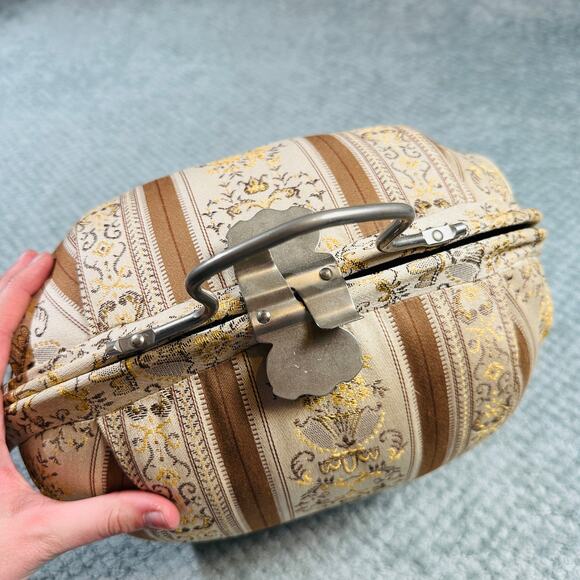 Vintage Victorian Dutch Teapot Cozy Carriage Fabric Bag Lined Interior & Handle - Picture 3 of 6